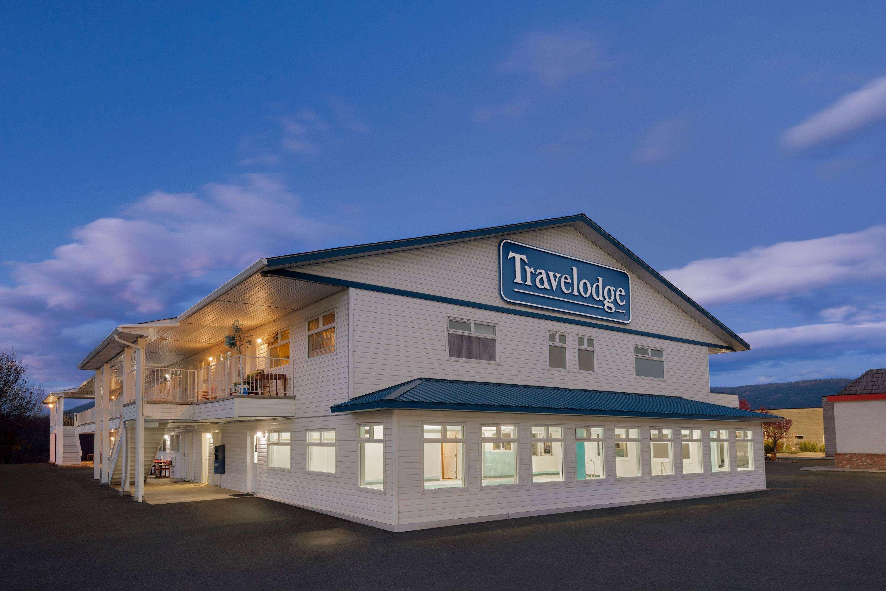 Travelodge By Wyndham Salmon Arm Bc Kültér fotó